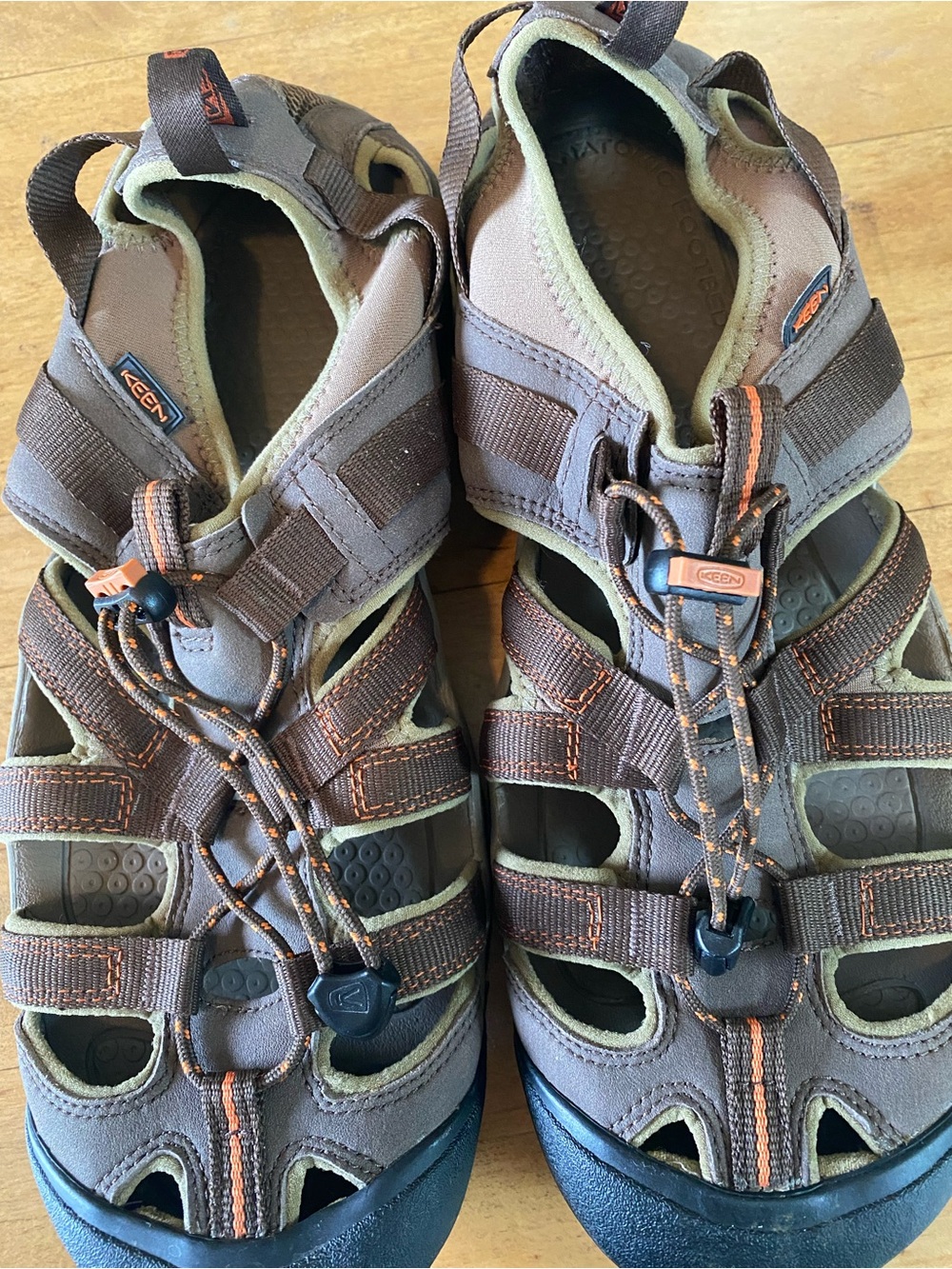 Keen Mens Brown and Orange Closed-Toe Sandals. Size 13. Great condition